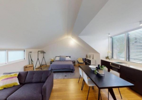 LUXE QUEENS PARK (Studio) - hosted by L'abode